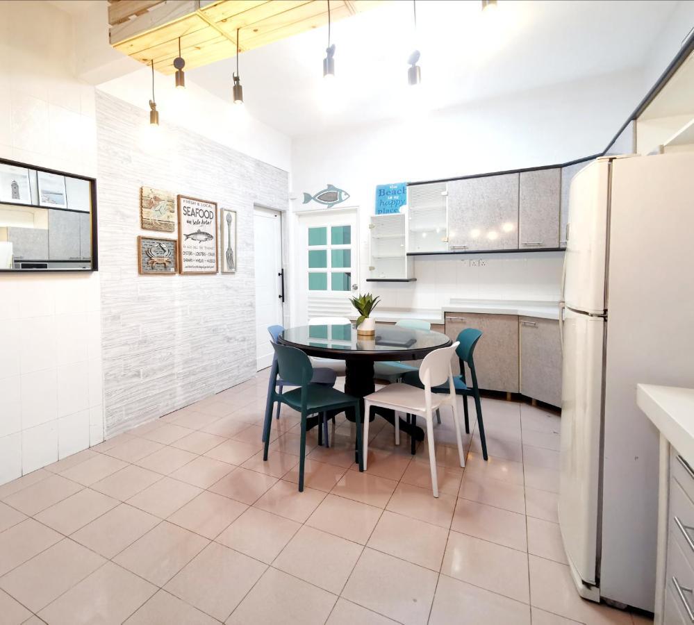 527 Beachhouse L 5 Bedroom With Swimming Pool - 3Min Walk To The Beach تانجونغ بونغاه المظهر الخارجي الصورة